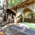 Chalet Bangli לאקאנו